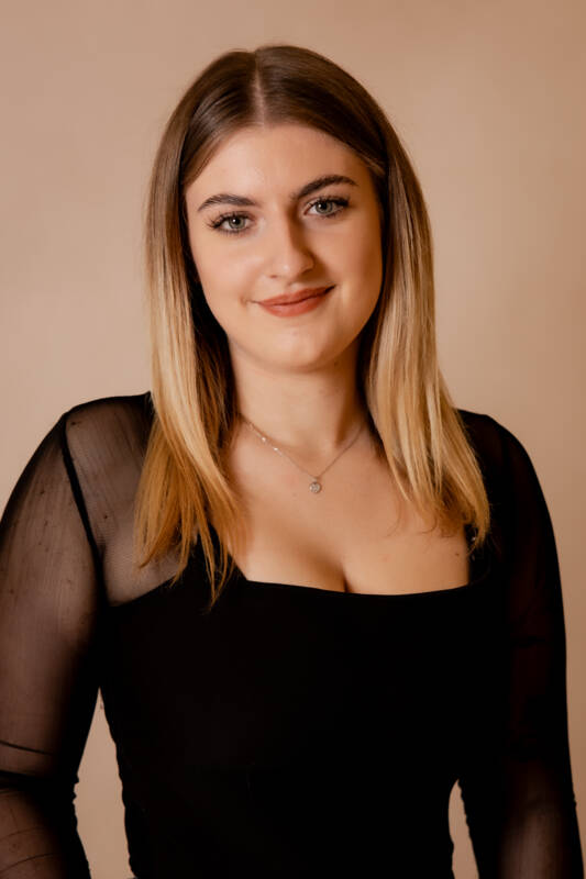 Nadine Hirth